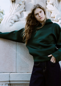 Оувърсайз суитшърт с качулка