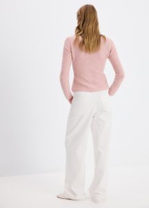 Плетен пуловер с лицеви шевове