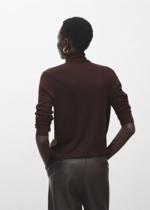 Плетен пуловер с набрана поло яка