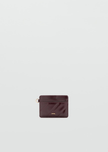 Капитониран картодържач