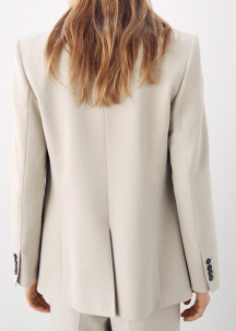 Блейзър с двойно закопчаване