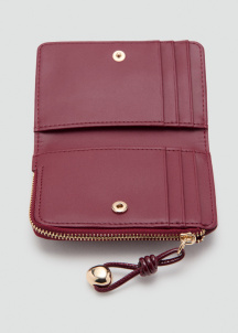 Малко портмоне