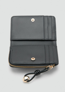 Малко портмоне