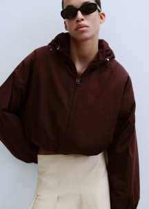 Пола от изкуствена кожа