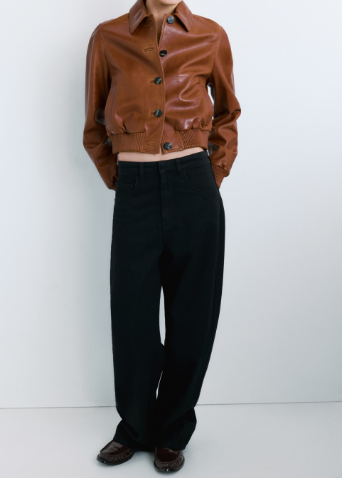 Дънки с кройка балон и средновисока талия