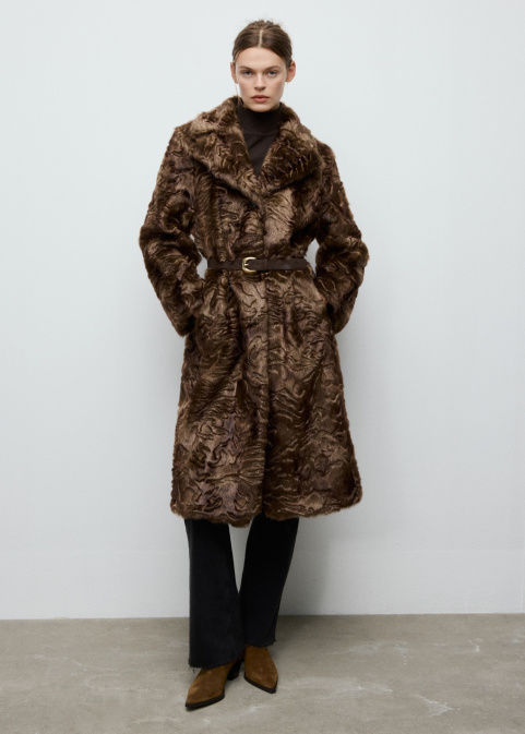 Колан с овална тока