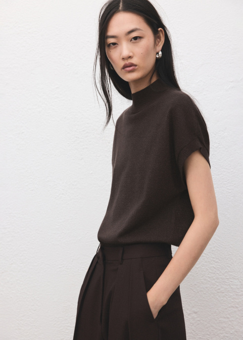 Пуловер от лурекс с къс ръкав