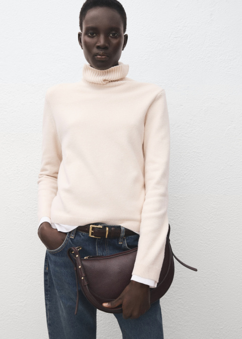 Плетен пуловер с набрана поло яка