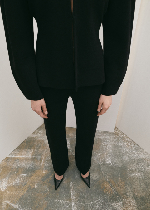 Трикотажен панталон с цепки