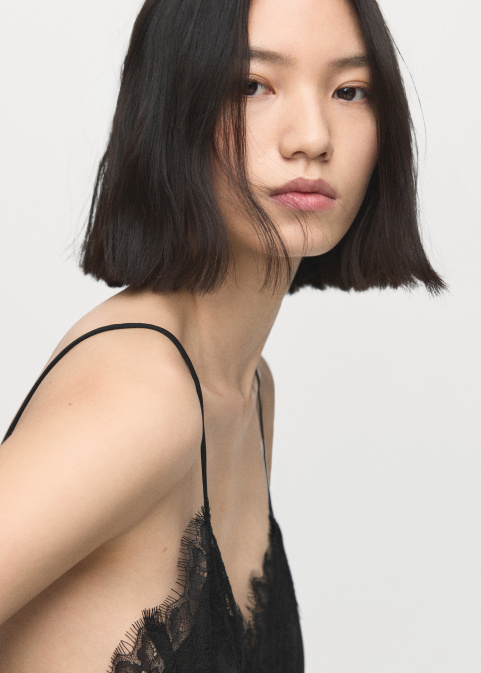 Дантелен топ